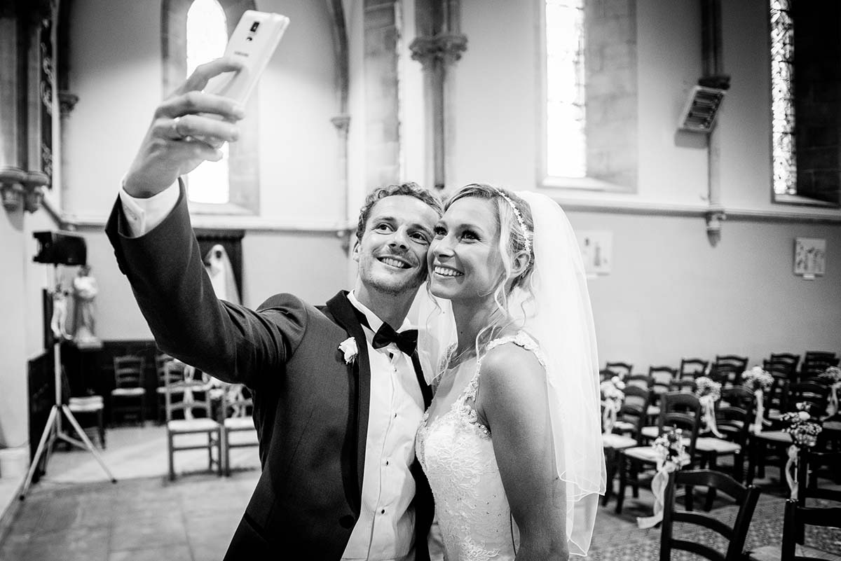 Les selfies dans les mariages